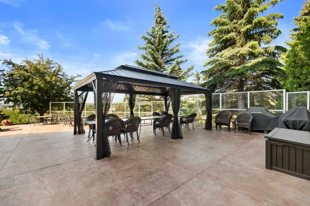 223 Tuscany Springs Boulevard NW Calgary AB T3L 2M2