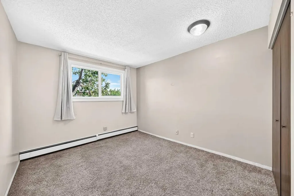 1829 11 Avenue SW Calgary AB T3C 0N2