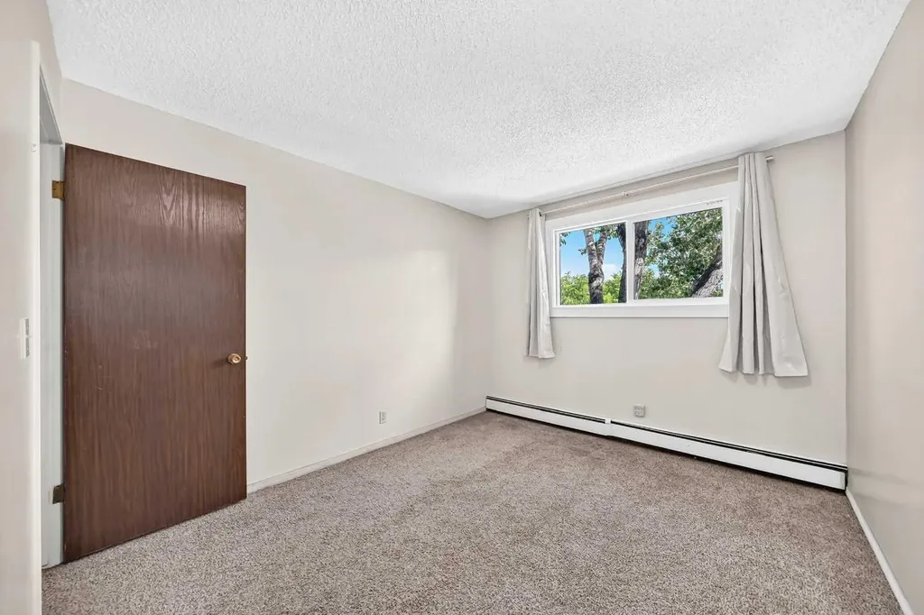 1829 11 Avenue SW Calgary AB T3C 0N2