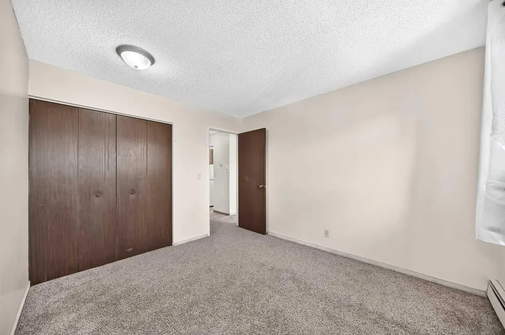 1829 11 Avenue SW Calgary AB T3C 0N2