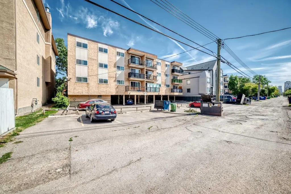 1829 11 Avenue SW Calgary AB T3C 0N2