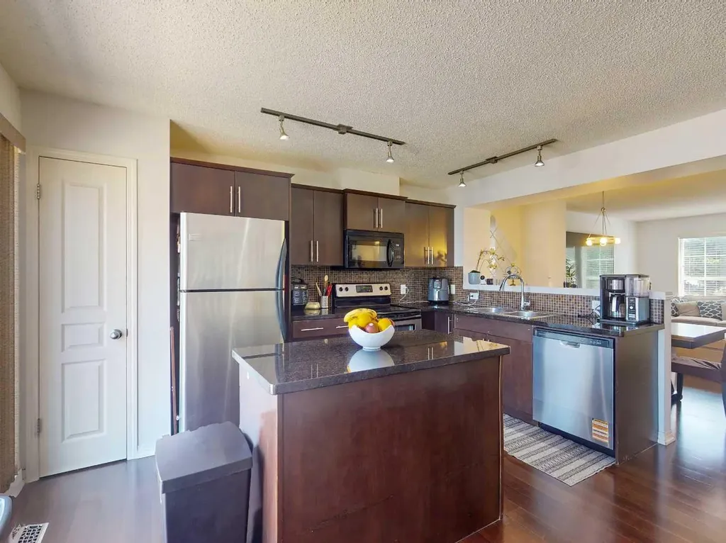 5 Auburn Bay Common SE Calgary AB T3M0M6