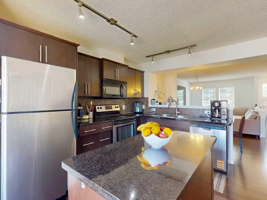 5 Auburn Bay Common SE Calgary AB T3M0M6