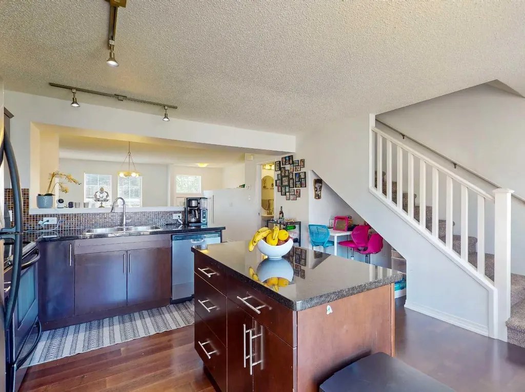 5 Auburn Bay Common SE Calgary AB T3M0M6