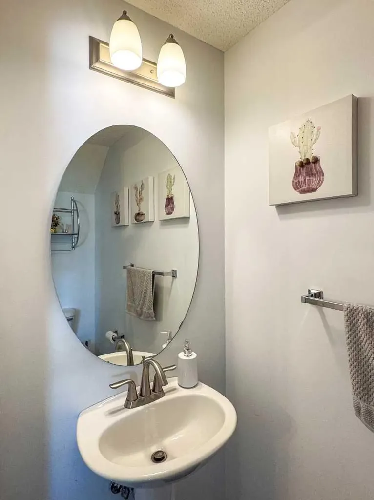 5 Auburn Bay Common SE Calgary AB T3M0M6