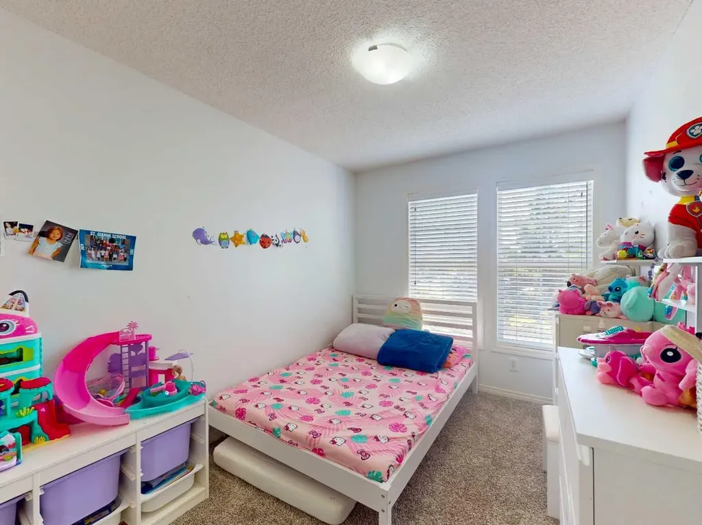 5 Auburn Bay Common SE Calgary AB T3M0M6
