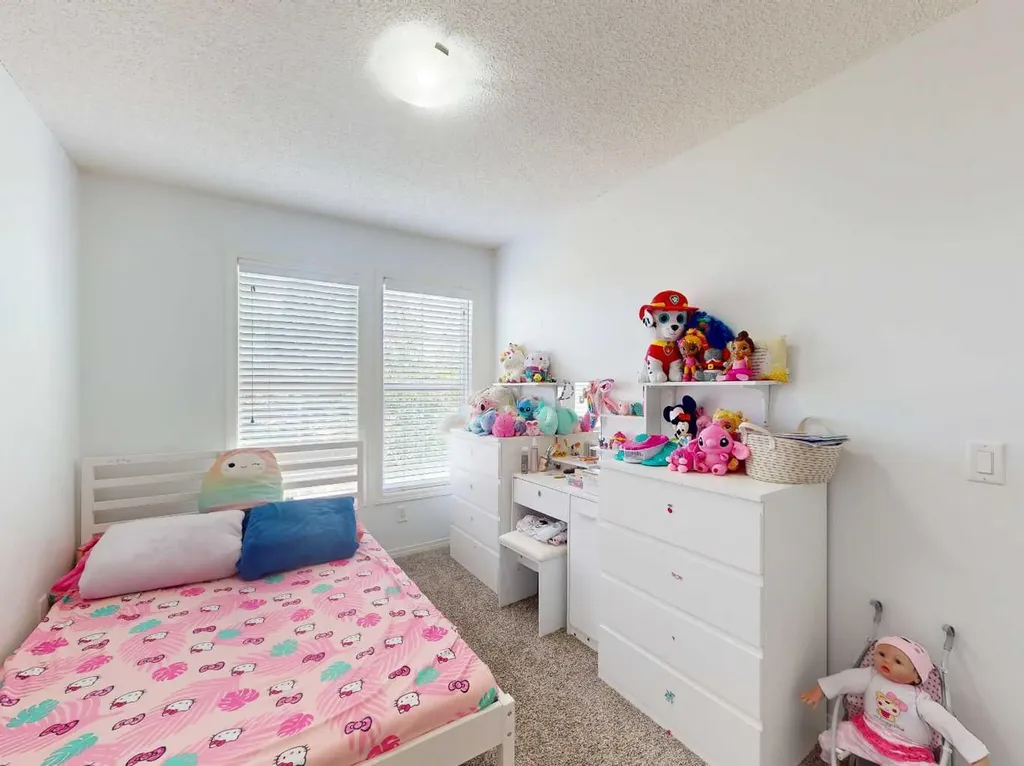 5 Auburn Bay Common SE Calgary AB T3M0M6