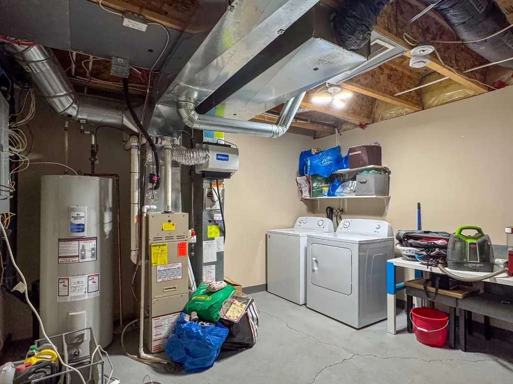 5 Auburn Bay Common SE Calgary AB T3M0M6