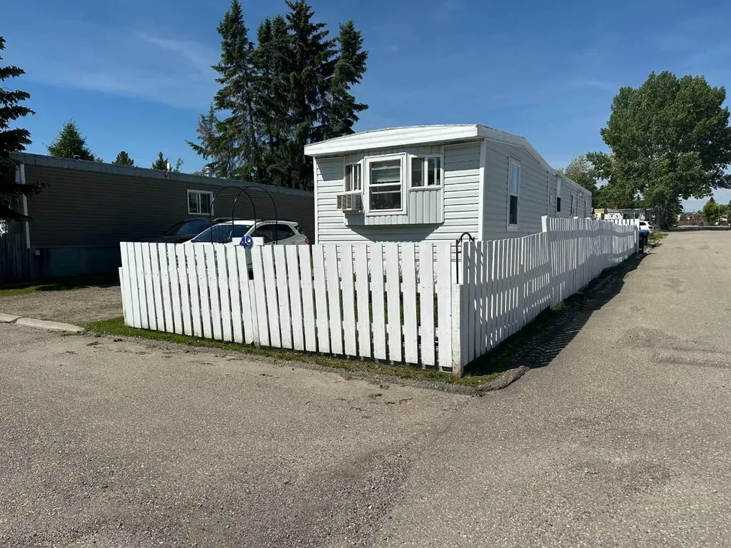 1190 15 Avenue Didsbury AB T0M 0W0