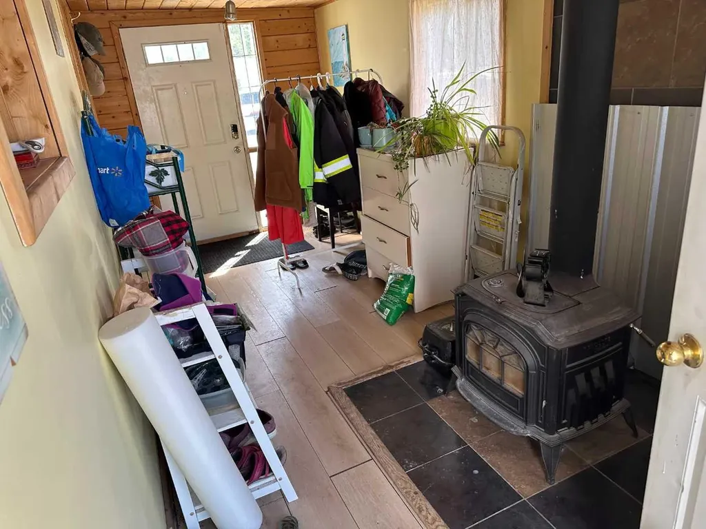 1190 15 Avenue Didsbury AB T0M 0W0