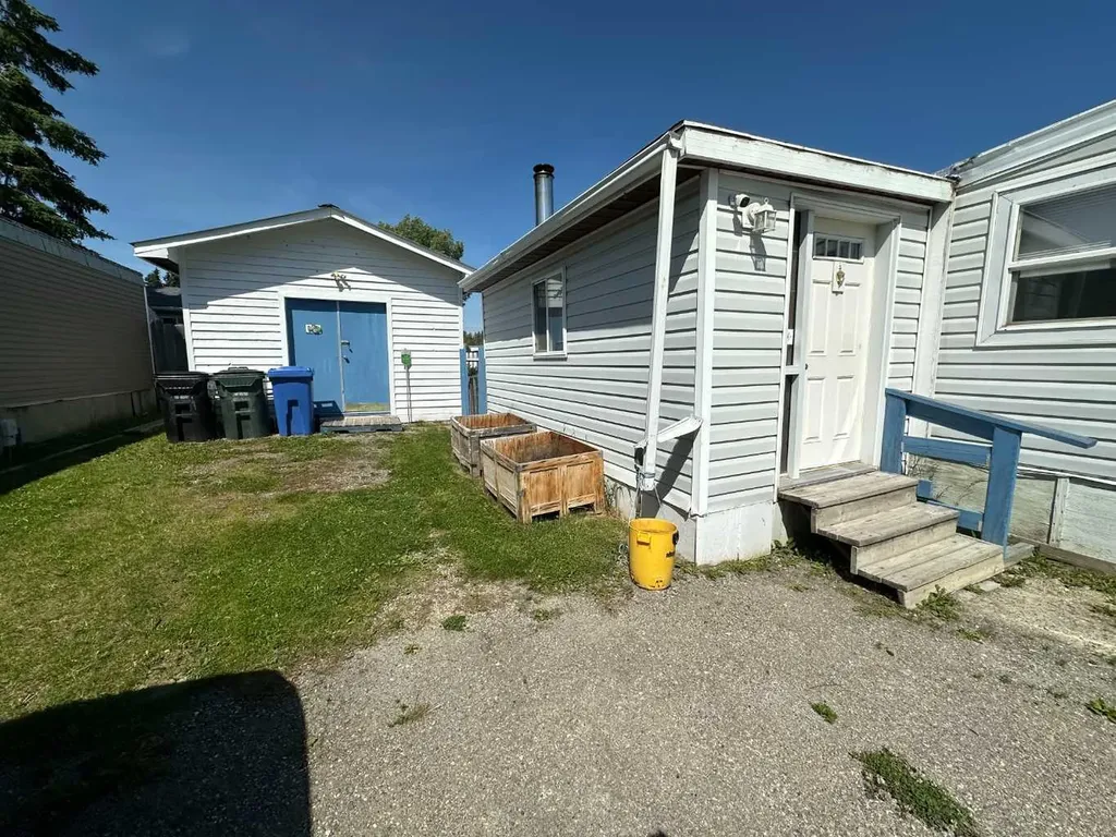 1190 15 Avenue Didsbury AB T0M 0W0