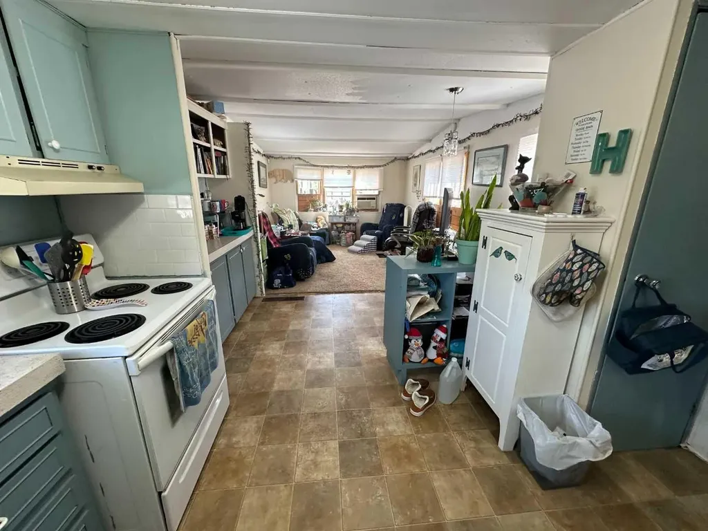 1190 15 Avenue Didsbury AB T0M 0W0