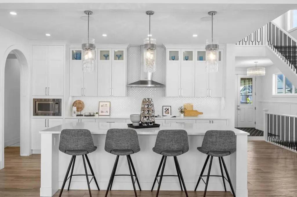 351 Marina Landing SE Calgary AB T3M 3J6