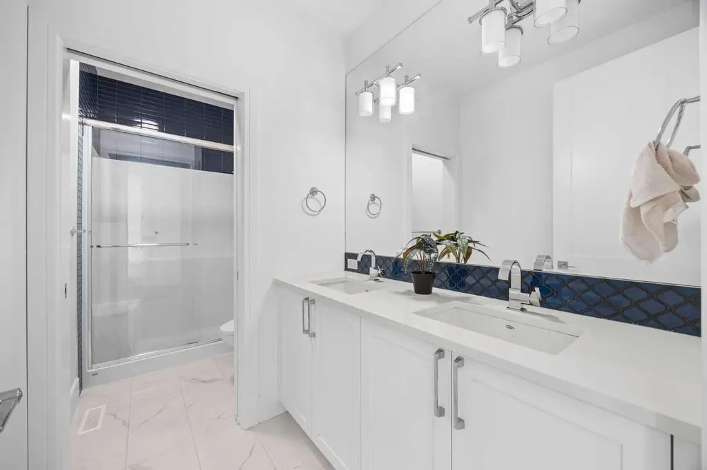 351 Marina Landing SE Calgary AB T3M 3J6