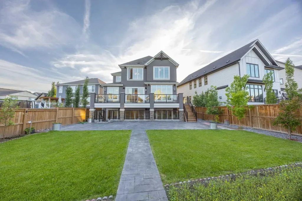 351 Marina Landing SE Calgary AB T3M 3J6