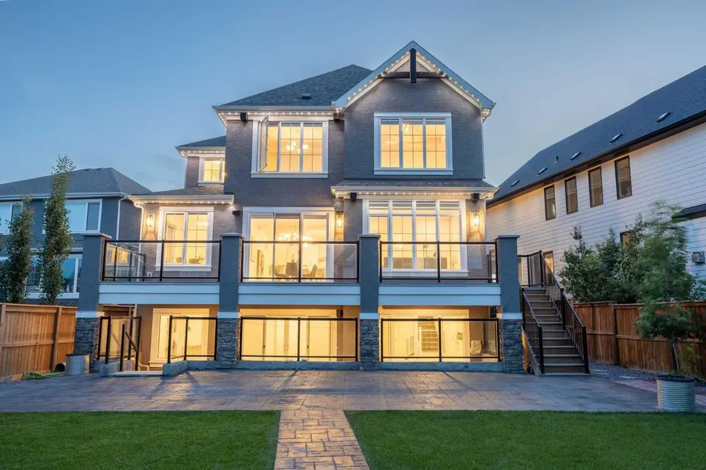 351 Marina Landing SE Calgary AB T3M 3J6