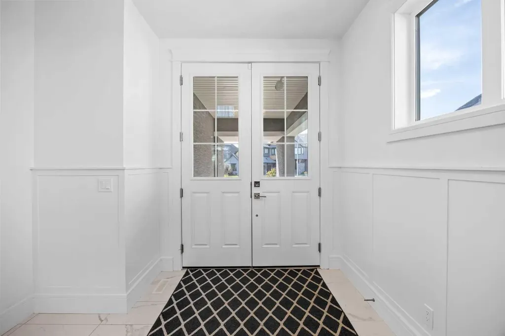 351 Marina Landing SE Calgary AB T3M 3J6