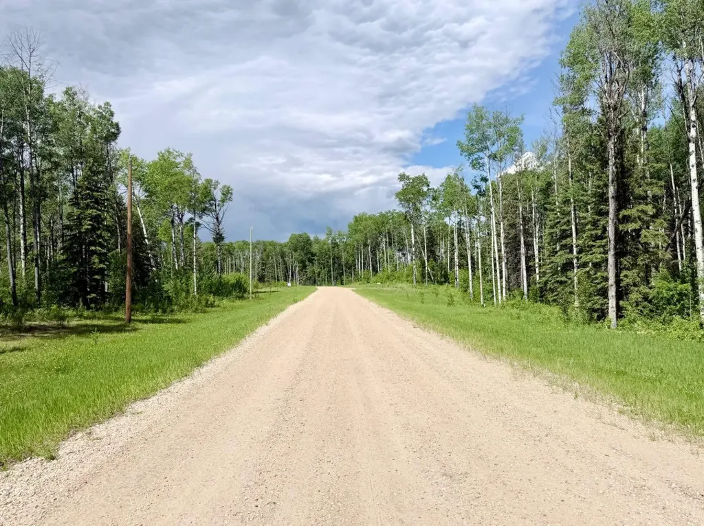 Block 2 Lot 8 Elk Ridge Estates Rural Woodlands County AB T7S 1N9