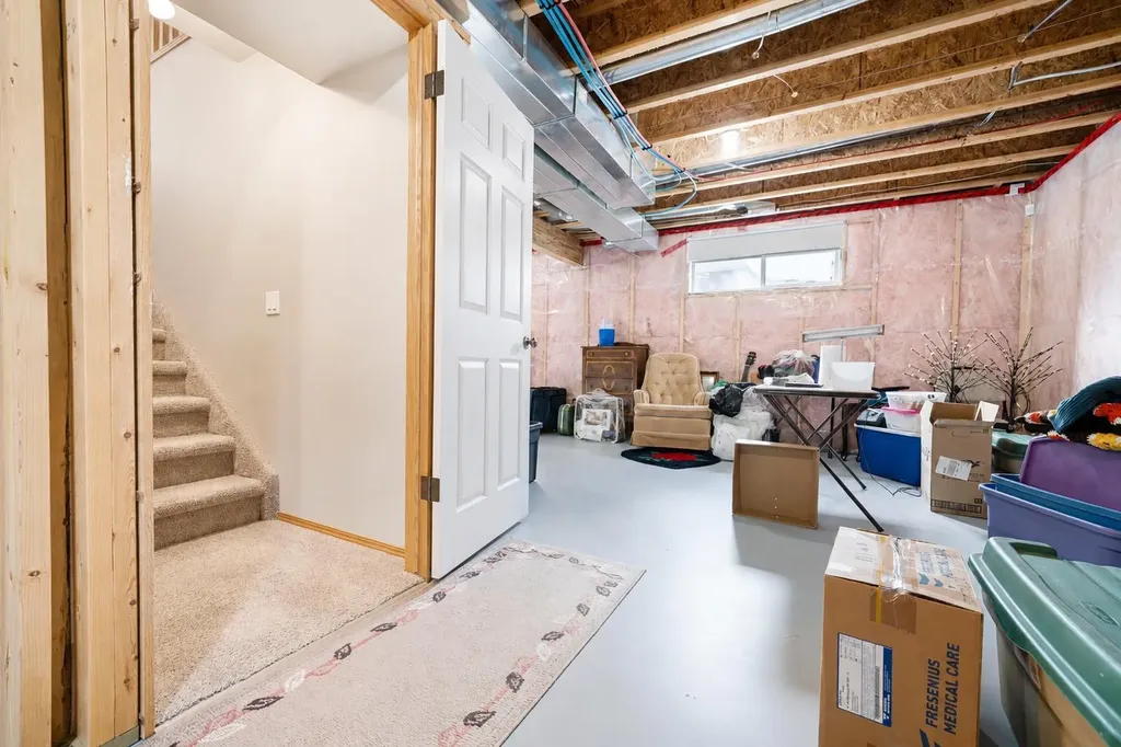 60 Sandstone Place Medicine Hat AB T1B 4R9