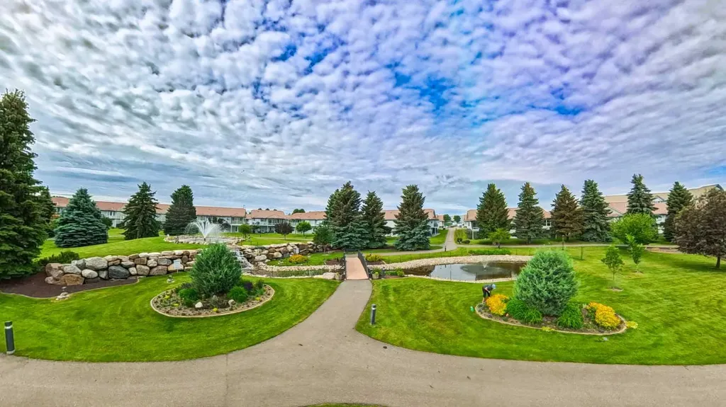 60 Sandstone Place Medicine Hat AB T1B 4R9