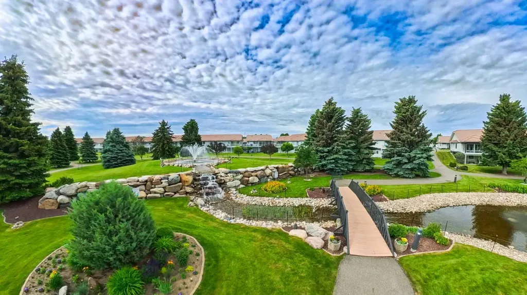 60 Sandstone Place Medicine Hat AB T1B 4R9