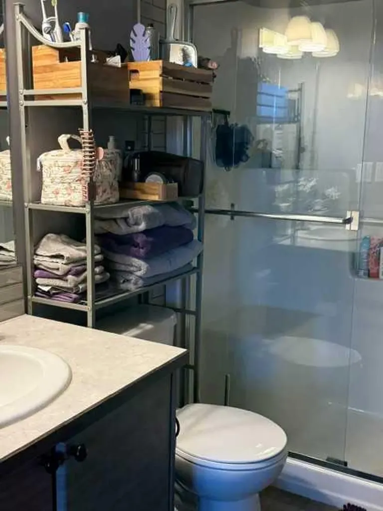 148 10 Avenue SE Drumheller AB T0J 0Y6