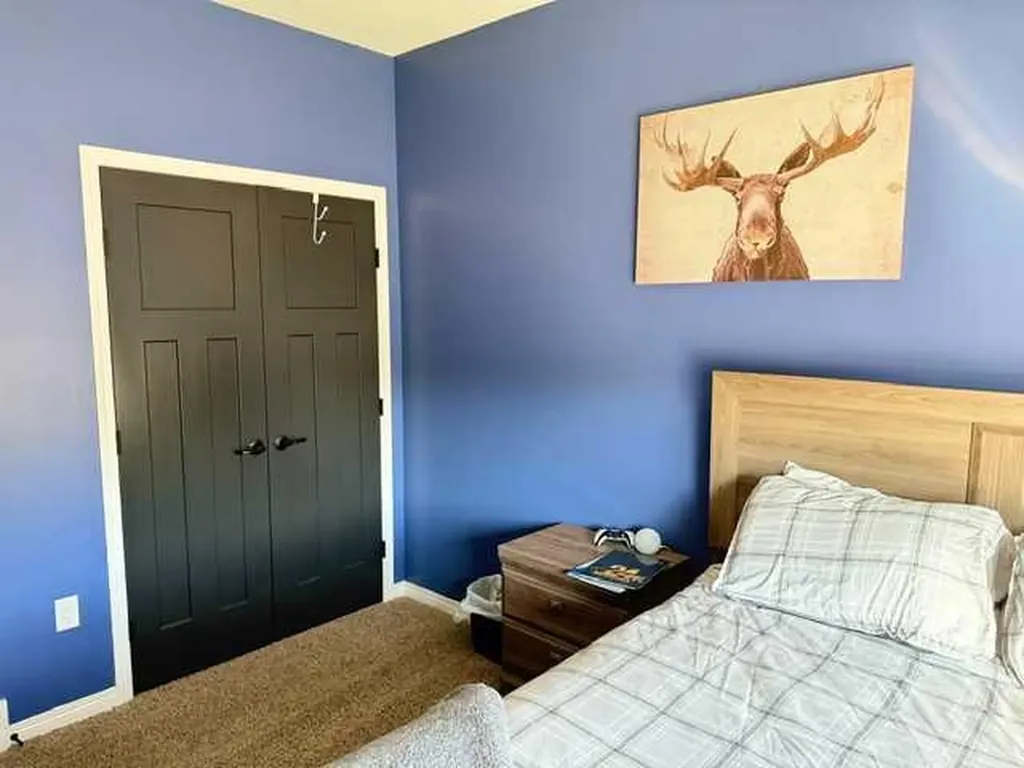 148 10 Avenue SE Drumheller AB T0J 0Y6