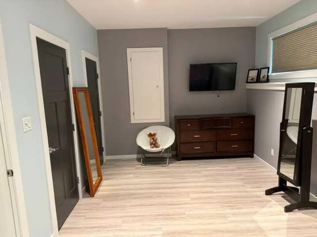 148 10 Avenue SE Drumheller AB T0J 0Y6