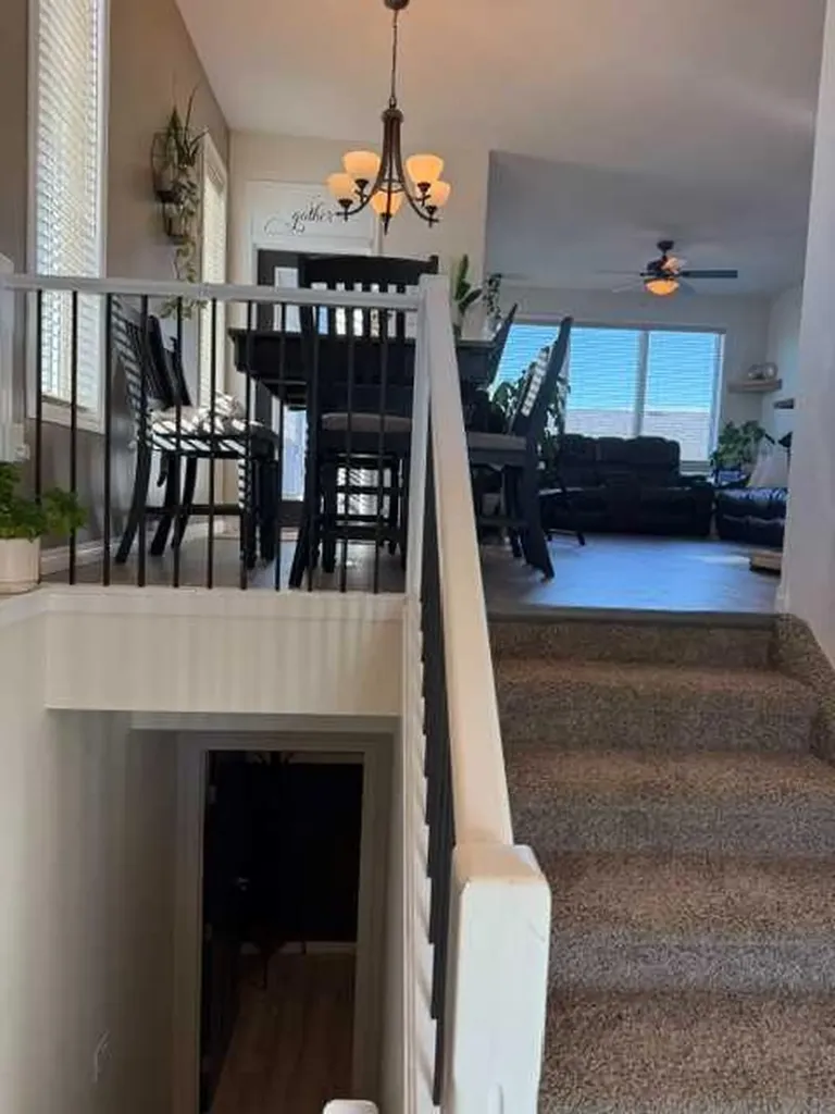 148 10 Avenue SE Drumheller AB T0J 0Y6