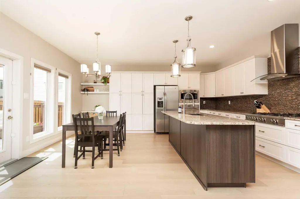 206 Twinriver Road W Lethbridge AB T1J 5B9
