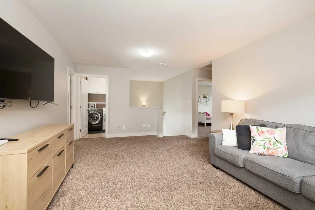 206 Twinriver Road W Lethbridge AB T1J 5B9