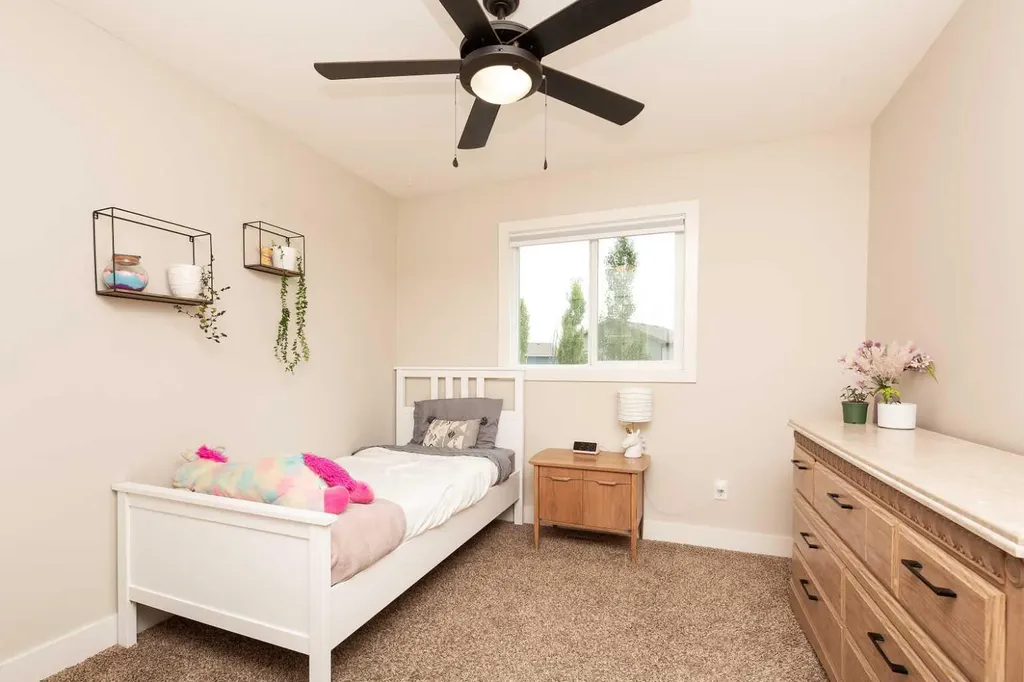 206 Twinriver Road W Lethbridge AB T1J 5B9