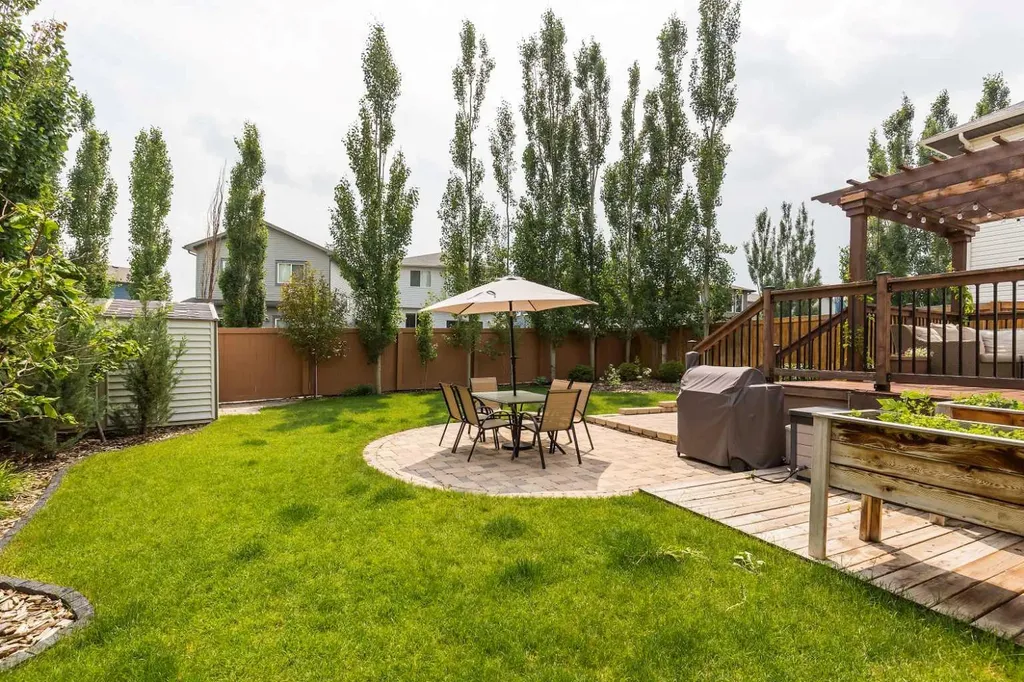 206 Twinriver Road W Lethbridge AB T1J 5B9