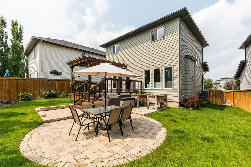 206 Twinriver Road W Lethbridge AB T1J 5B9