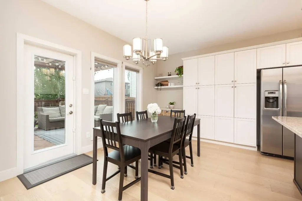 206 Twinriver Road W Lethbridge AB T1J 5B9