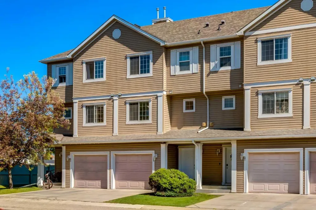 55 Copperfield Court SE Calgary AB T2Z 4Z3