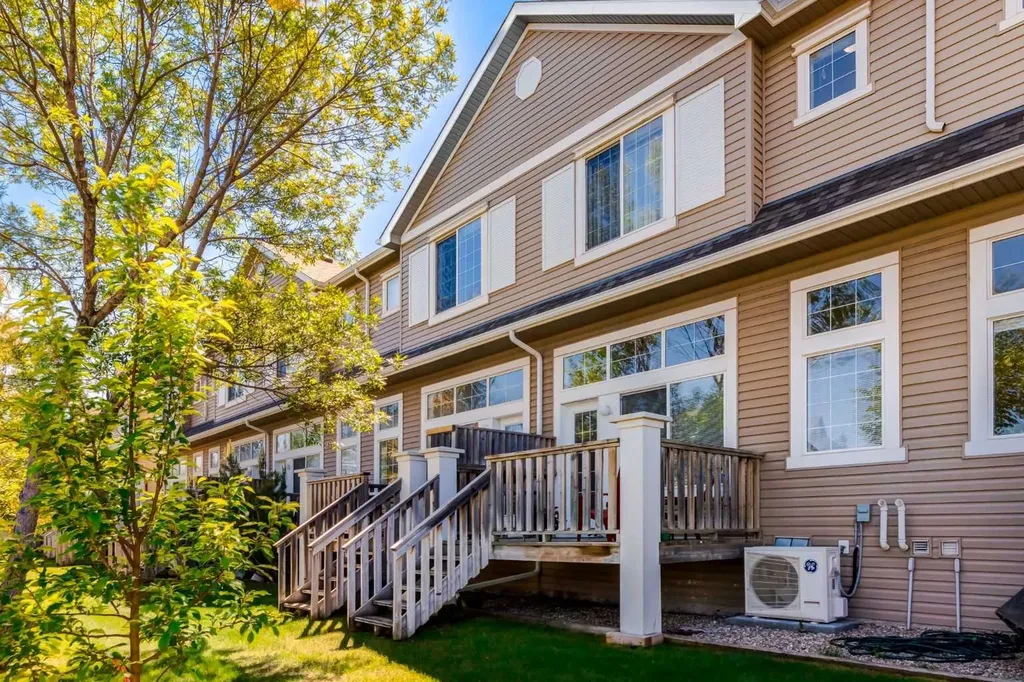 55 Copperfield Court SE Calgary AB T2Z 4Z3