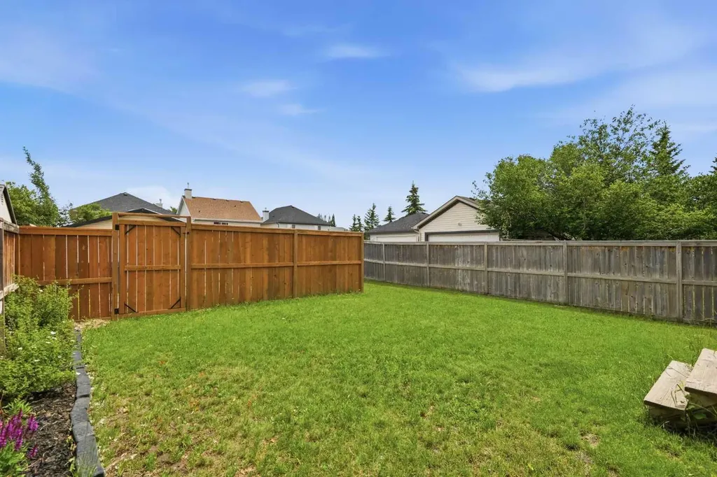 92 Prestwick Heath SE Calgary AB T2Z 4E4