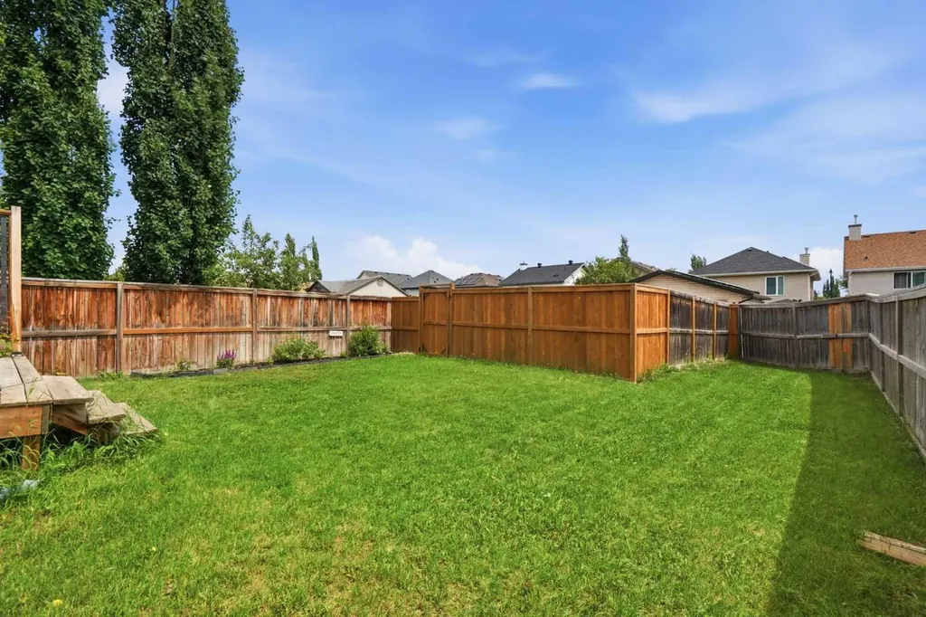 92 Prestwick Heath SE Calgary AB T2Z 4E4