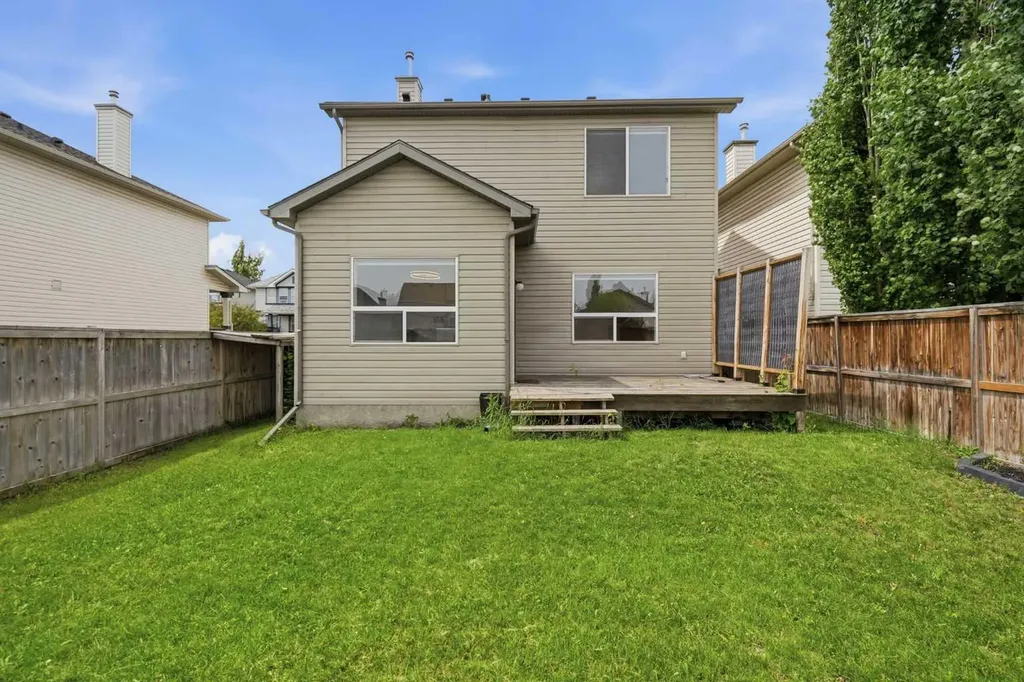 92 Prestwick Heath SE Calgary AB T2Z 4E4
