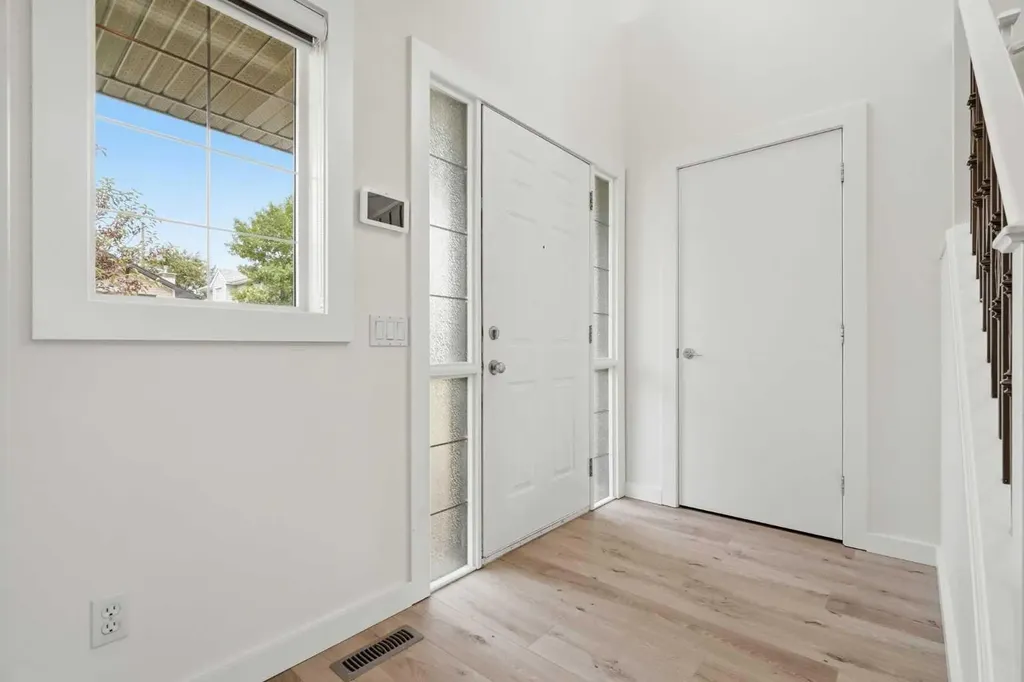 92 Prestwick Heath SE Calgary AB T2Z 4E4
