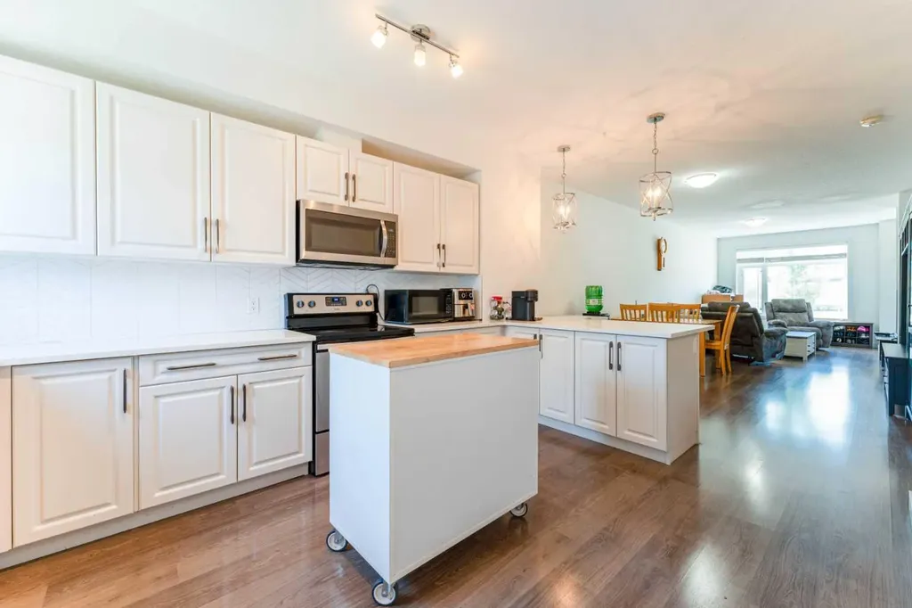 314 Redstone Boulevard NE Calgary AB T3N 1K3