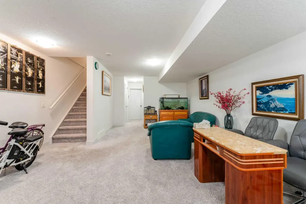 314 Redstone Boulevard NE Calgary AB T3N 1K3