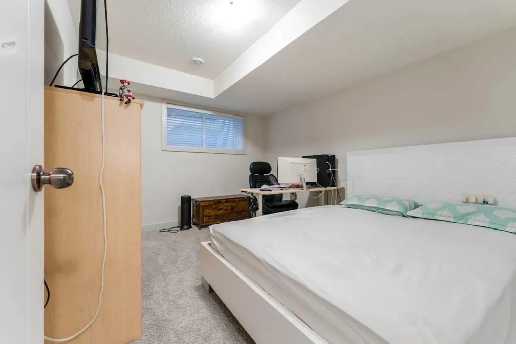 314 Redstone Boulevard NE Calgary AB T3N 1K3