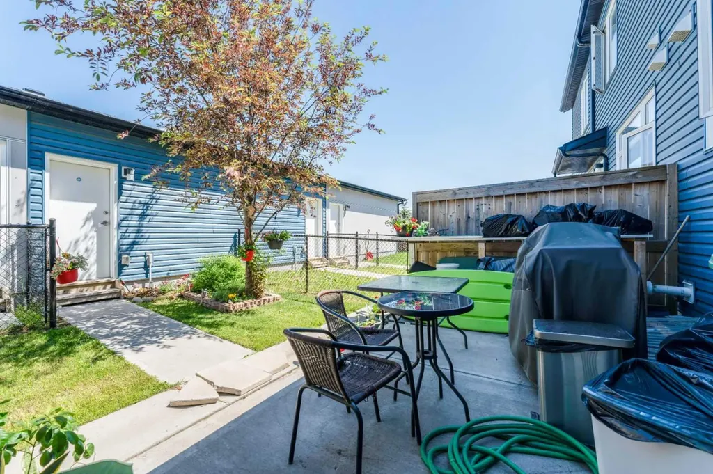 314 Redstone Boulevard NE Calgary AB T3N 1K3
