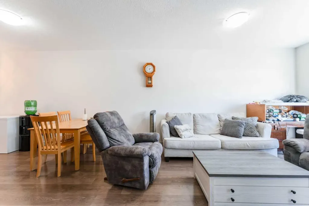 314 Redstone Boulevard NE Calgary AB T3N 1K3