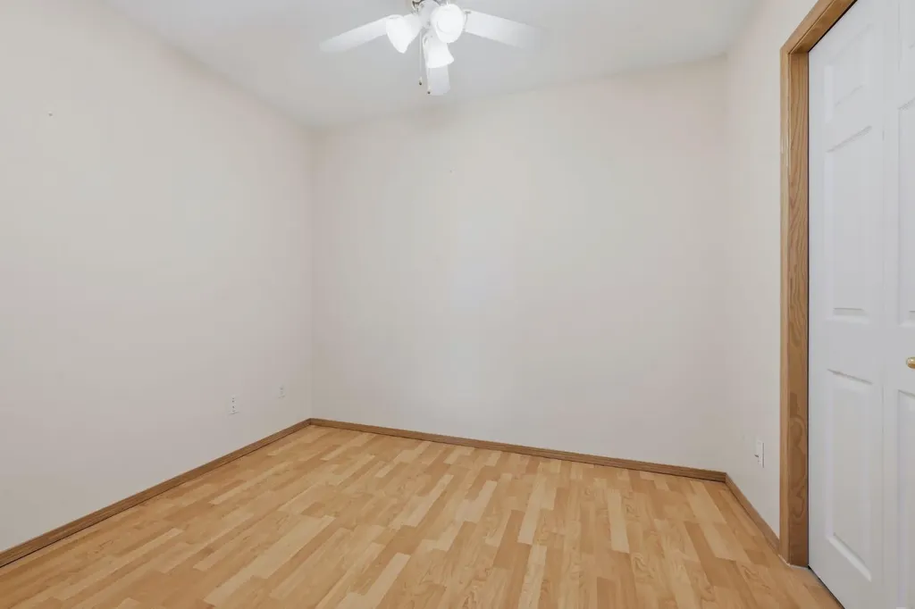 112 Dovista Court SE Calgary AB T2B3P4