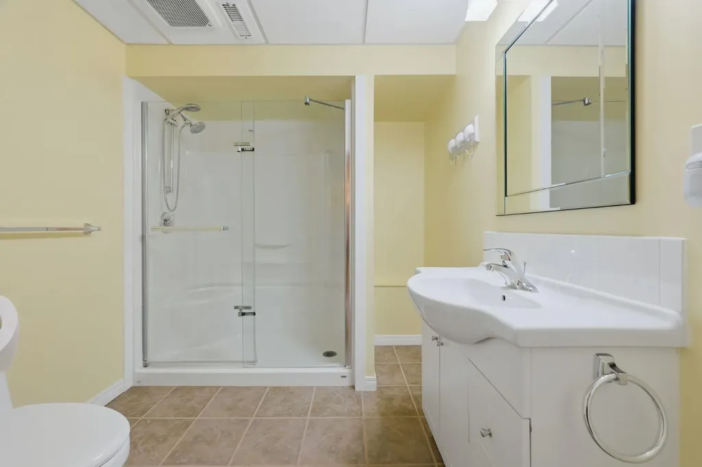 112 Dovista Court SE Calgary AB T2B3P4