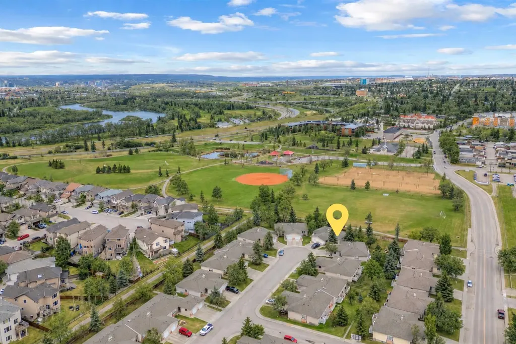 112 Dovista Court SE Calgary AB T2B3P4