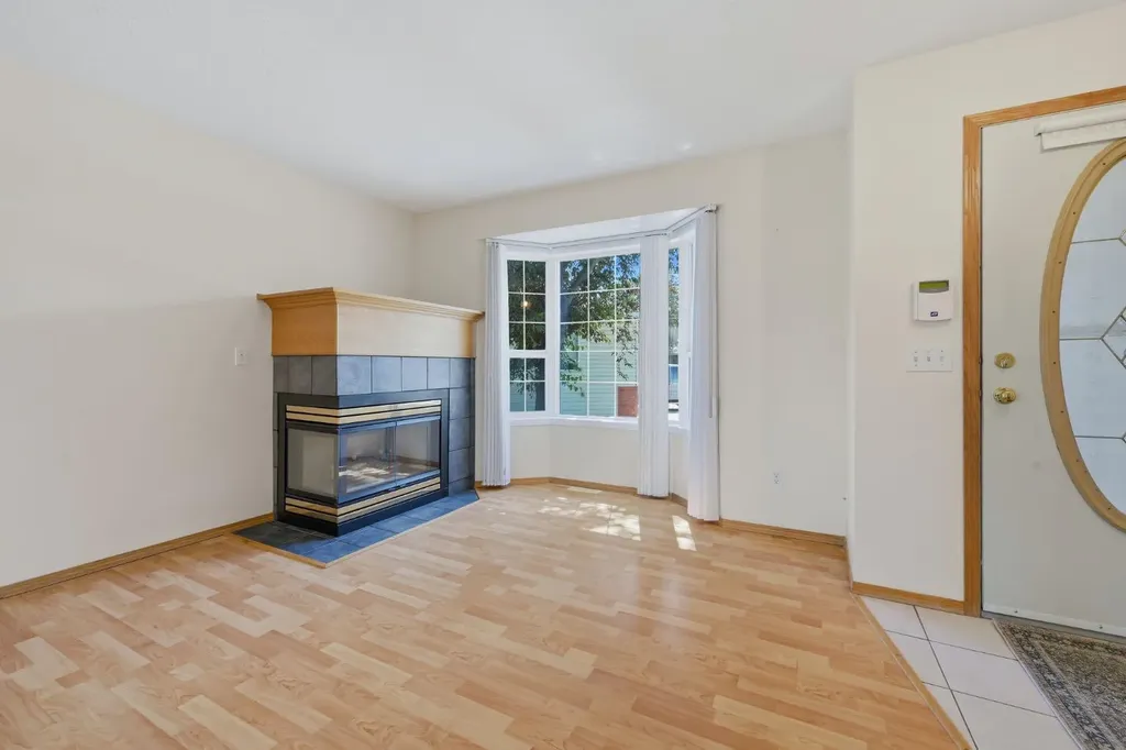 112 Dovista Court SE Calgary AB T2B3P4
